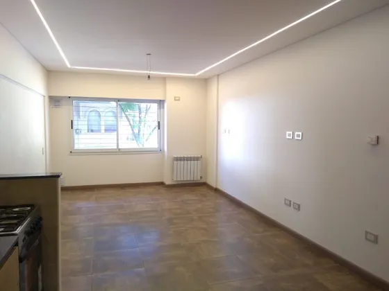 Alquiler Monoambiente Impecable - Frente Sin Balcon - Zeballos Al 1800 - Rosario