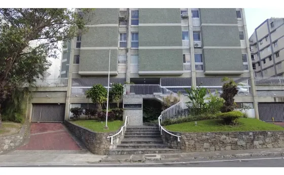 Apartamento En Venta De 245m2 En Cumbres De Curumo Baruta Caracas