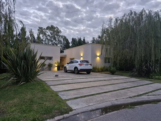 Casa En Barrio Don Joaquin - Canning - Ezeiza - Dueño Directo - Vende !!!