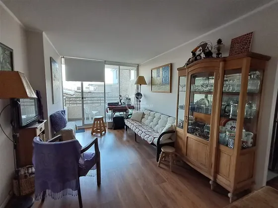 Departamento En Venta De 2 Dorm. En Independencia