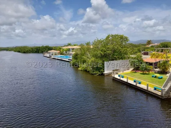 Parcela En Venta En Puerto Encantado 868mt2 