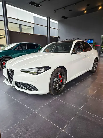 Alfa Romeo Giulia 2.0 280cv Veloce