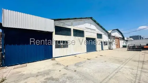 Bray Montoya Ofrece Excelente Galpón En Venta En Zona Industrial 1 Barquisimeto, Con Amplios Espacios Seguros Para Cualquier Tipo De Actividad. 2#5#2#1#4#8#5