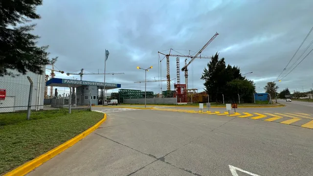 Galpón Industrial En Alquiler - El Pato  