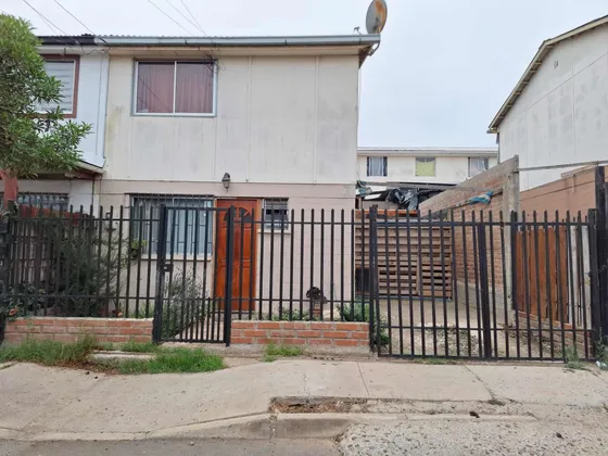 Casa Ubicada En La Ligua