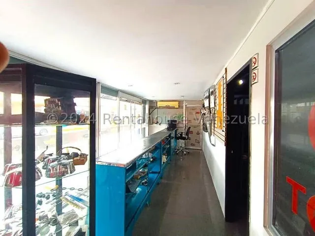 Venta De Local A Pie De Calle (repuestos De Vehiculos) Centro Maracay 24-26067 Mmarin 