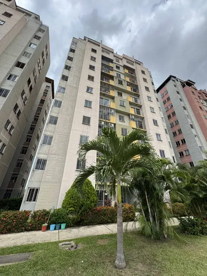 Apartamento Equipado En San Diego Res. Montemayor