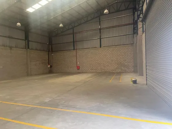 Alquiler Deposito De 411 M2 En Moreno
