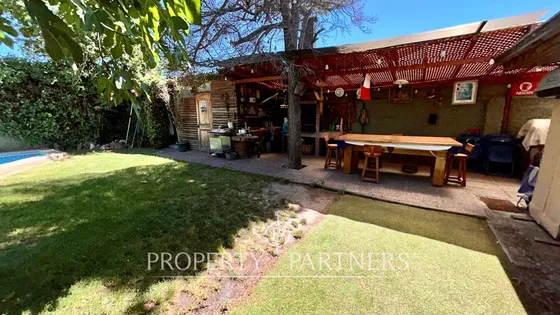 Casa En Ramón Carvallo 