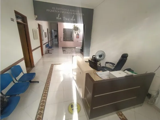 Oficina En Arriendo En Laureles