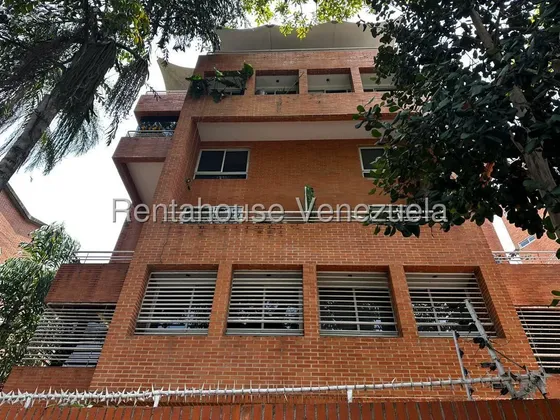 Apartamento En Alquiler En Los Naranjos De Las Mercedes Mls 26-16569 Zr
