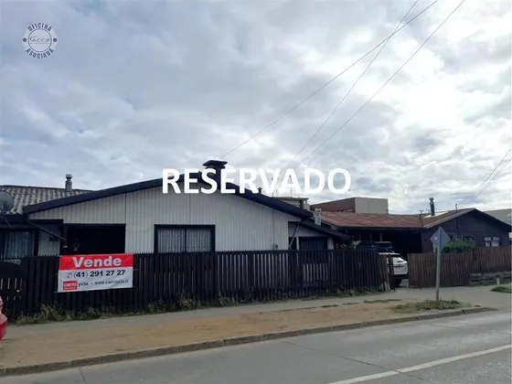Casa En Venta De 3 Dorm. En Arauco