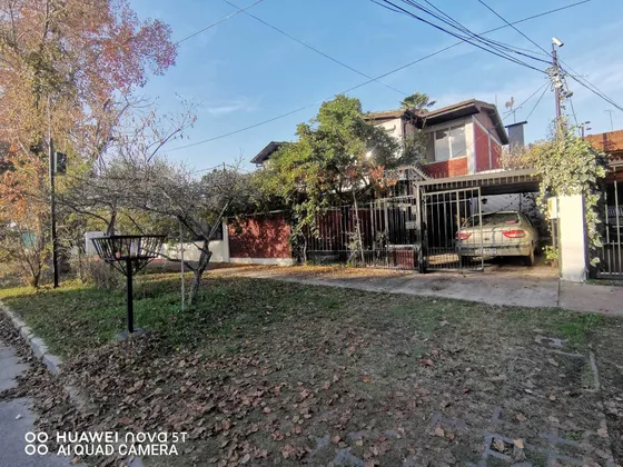 Casa En Venta En Ñuñoa De 210m2,4d,3b,2e (101315)