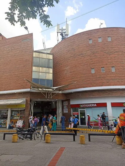 Local En Venta En Sambil Petare ( Sambilito) Yr