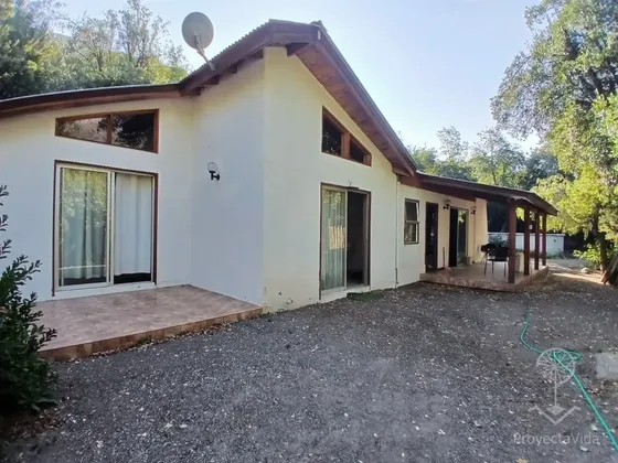 Casa En Venta De 3 Dorm. En El Ingenio Cajón Del Maipo