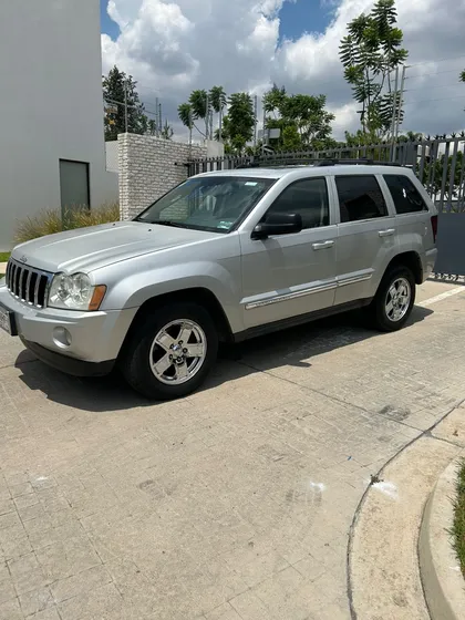 Jeep Grand Cherokee 5.7 Limited Premium V8 4x2 Mt