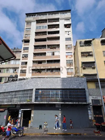 Venta Apartamento Av Fuerzas Armadas Norte, San Jose