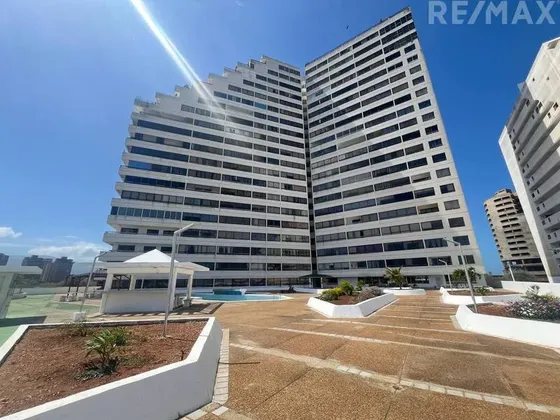 Re/max 2 Mil Vende, Apartamento En Res Bahia Del Morro 2, Nueva Esparta, Isla De Margarita