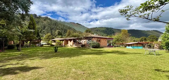 Espectacular Casa Campestre De 300m2 En Chuntame, Cajicá (18408).
