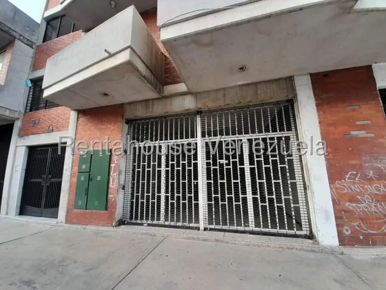Julian Galindez Alquila Excelente Local A Pie De Calle Y Con Ubicacion Envidiable En Zona Centro Barquisimeto  #25-8868