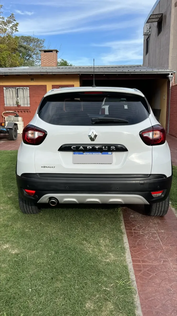 Renault Captur 2.0 Zen518103745871237124