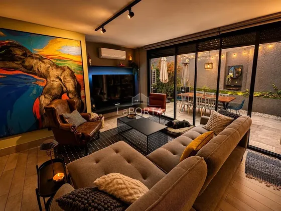 Depto Con Patio/ Barrio Italia/ Providencia/ Jardin/piscina
