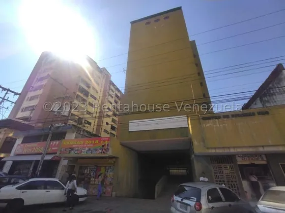 Local Comercial En Venta En Zona Centro De Maracay Aragua 24-15539 Irrr