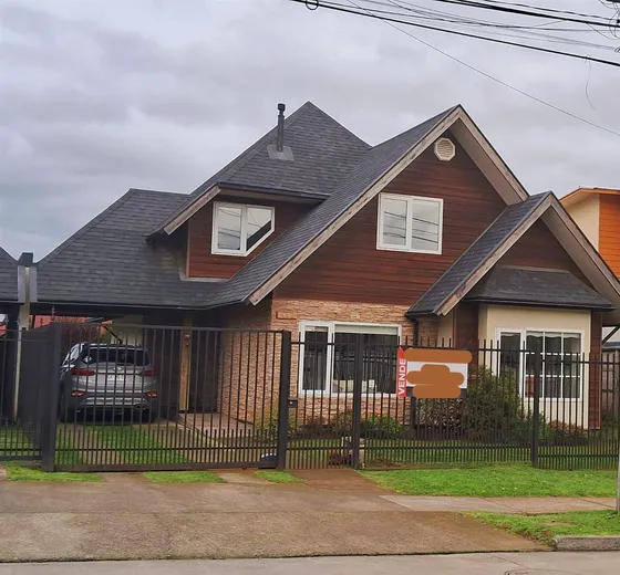 Casa En Venta De 4 Dorm. En Osorno
