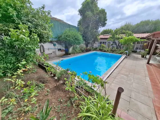 Hermosa Casa,6 Dorm.3 Baños, Piscina,estacionamientos