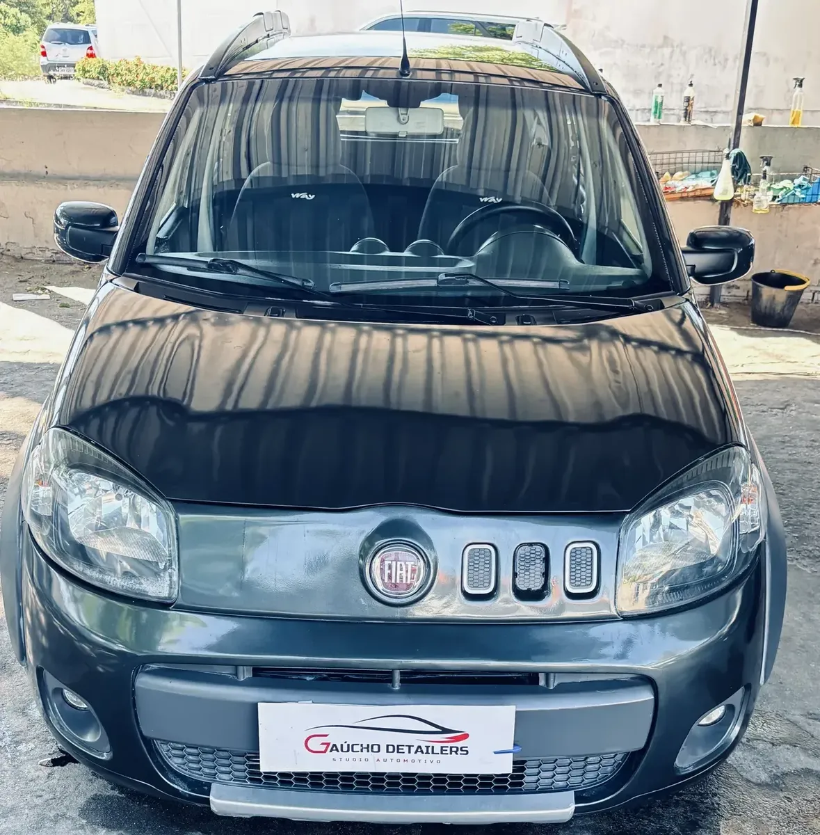 Fiat Uno 2012 1.0 Way Celeb. Evo Fire Flex 8v 5p Fiat Uno 2012 1.0 Way Celeb. Evo Fire Flex 8v 5p