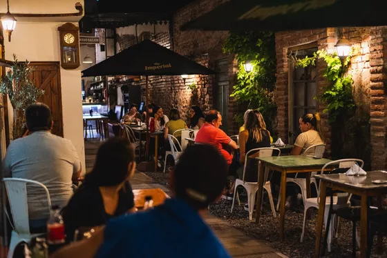 Oportunidad De Bar Gastronómico En Guemes