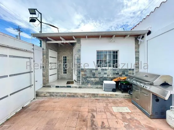 Milagros Inmuebles Casa Venta Barquisimeto Lara Zona Este Colinas De Santa Rosa Economica Residencial Economico Código Inmobiliaria Rent-a-house  25-16802