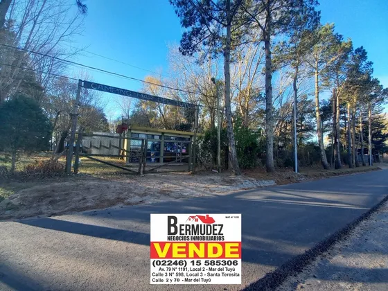 Camping A La Venta En Mar Del Tuyu Calle 94 E/ 13 Y 13 Bis