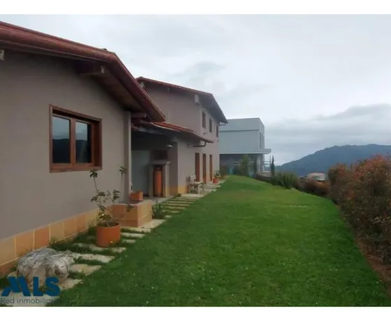 Venta De Casa En Envigado Loma Del Escobero(mls#238926)