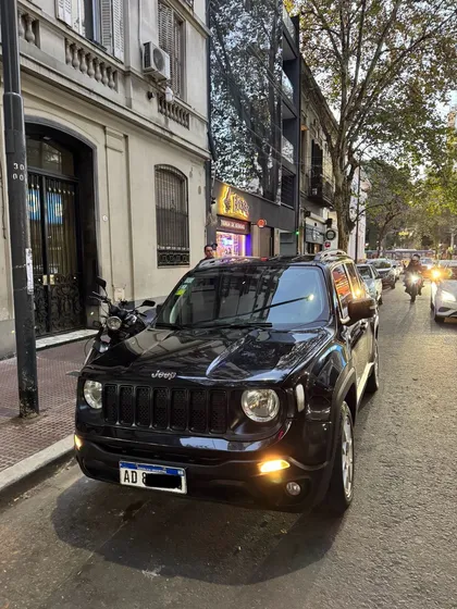 Jeep Renegade 1.8 Sport At Plus