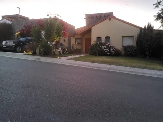 Tejada Mantagua 4dormt+estar+4baños+piscina+condominio