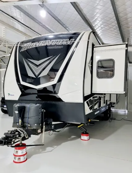 Motorhome Casa Rodante 8 Plazas Grand Design Momentum 30g