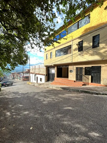 Local Comercial En Tariba En Venta 