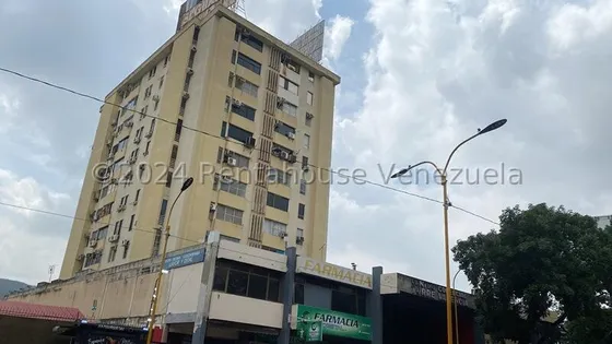 Local Comercial En Alquiler Torre Valencia Av Bolivar Norte Valencia Carabobo Mls #24-25142 LG