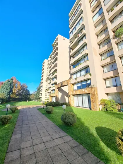 Departamento En Venta De 4 Dorm. En Temuco