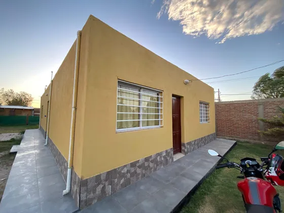 Casa En  Venta B° 8 De Agosto Centenario 