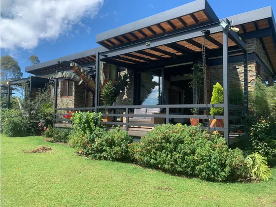 Casa Campestre En Venta En El Retiro Sector Pantanillo