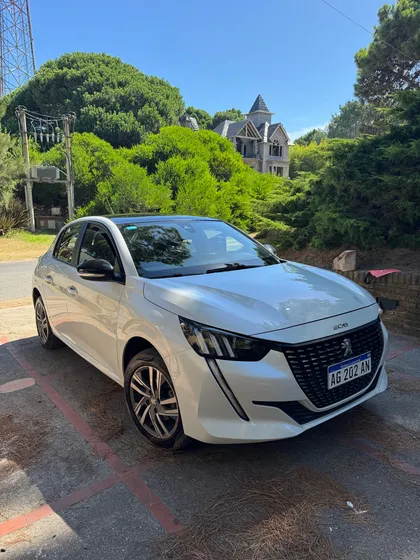 Peugeot 208 1.6 Feline Tiptronic