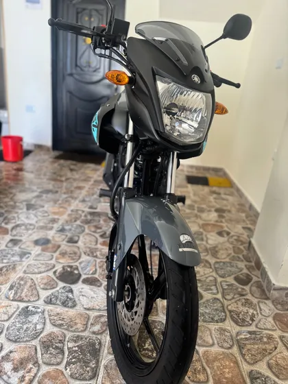 Yamaha Szr 150 Gris Nardo