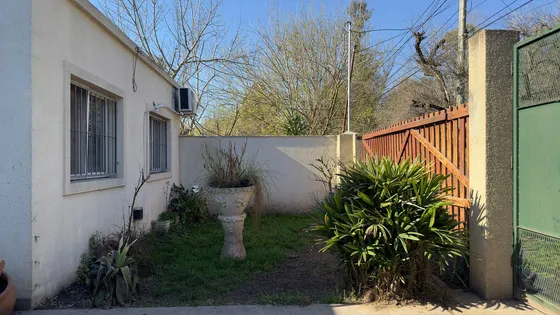 Casa En Benavidez Lote 500m-2 Dormitorios-pileta.