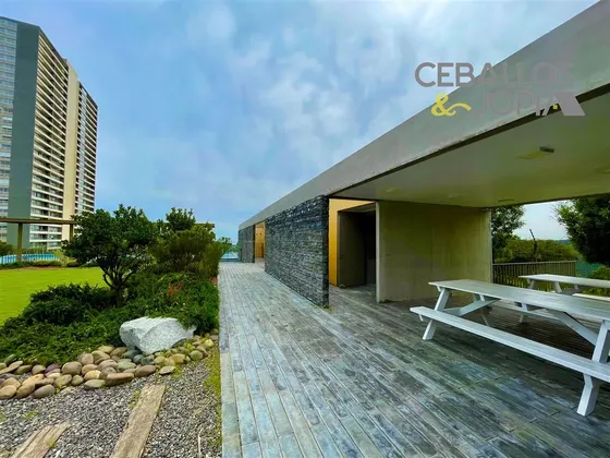 Departamento En Venta De 3 Dorm. En Viña Del Mar