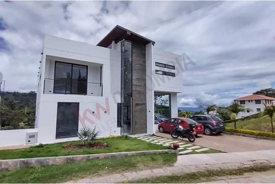 Moderna Casa Campestre En Venta (condominio) - Silvania- Cundinamarca (10430).
