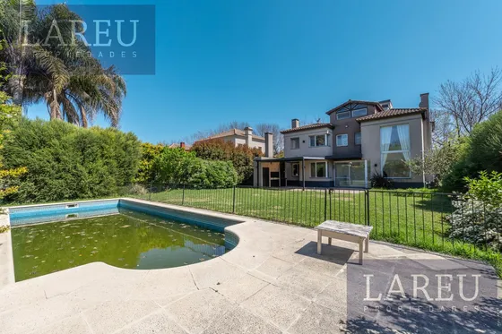Casa En Venta Con Renta - Barrio Privado Los Tacos
