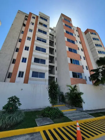 Se Vende Apartamento A Estrenar En Mañongo 