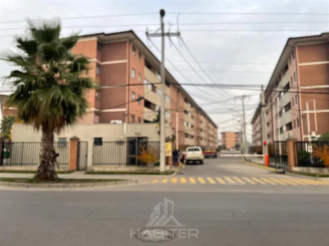 Departamento En Venta De 3 Dorm. En Curicó